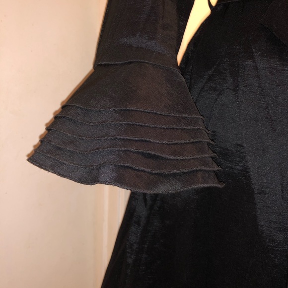 Beautiful Jacket - Picture 6 of 8